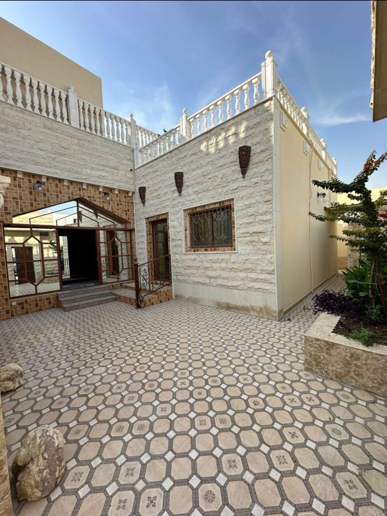 فيلا سكنية 6 غرف نوم للبيع في معيذر