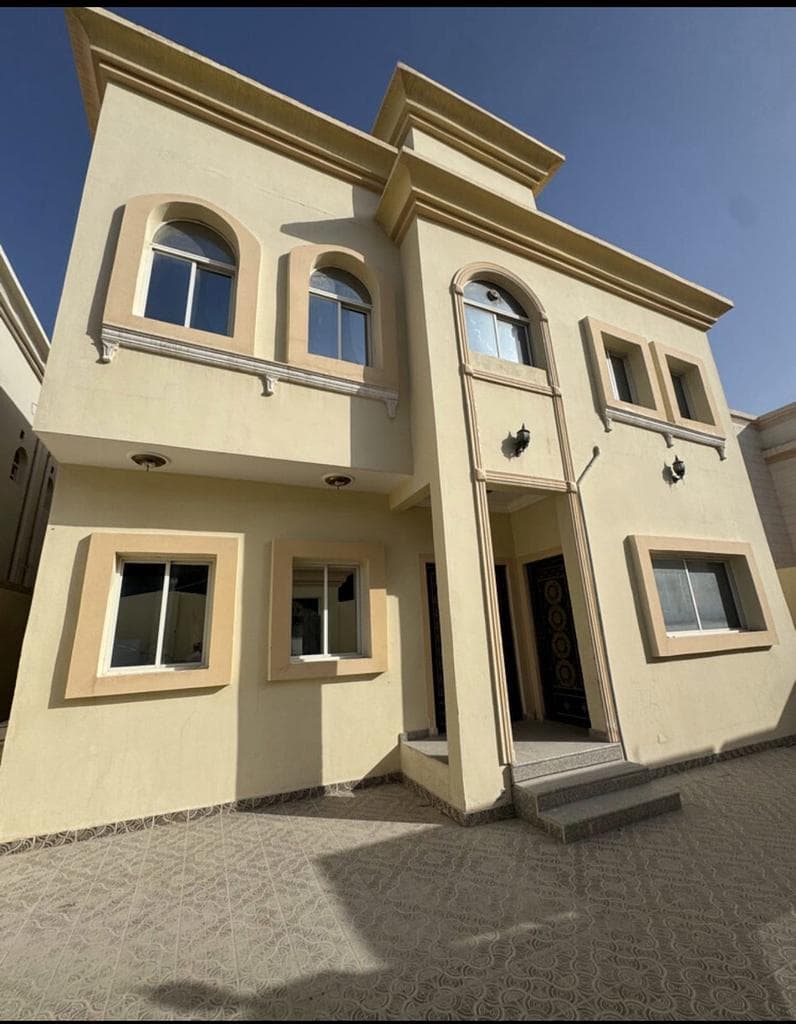 8 Bedroom Residential Villa for Sale in Al Themaid