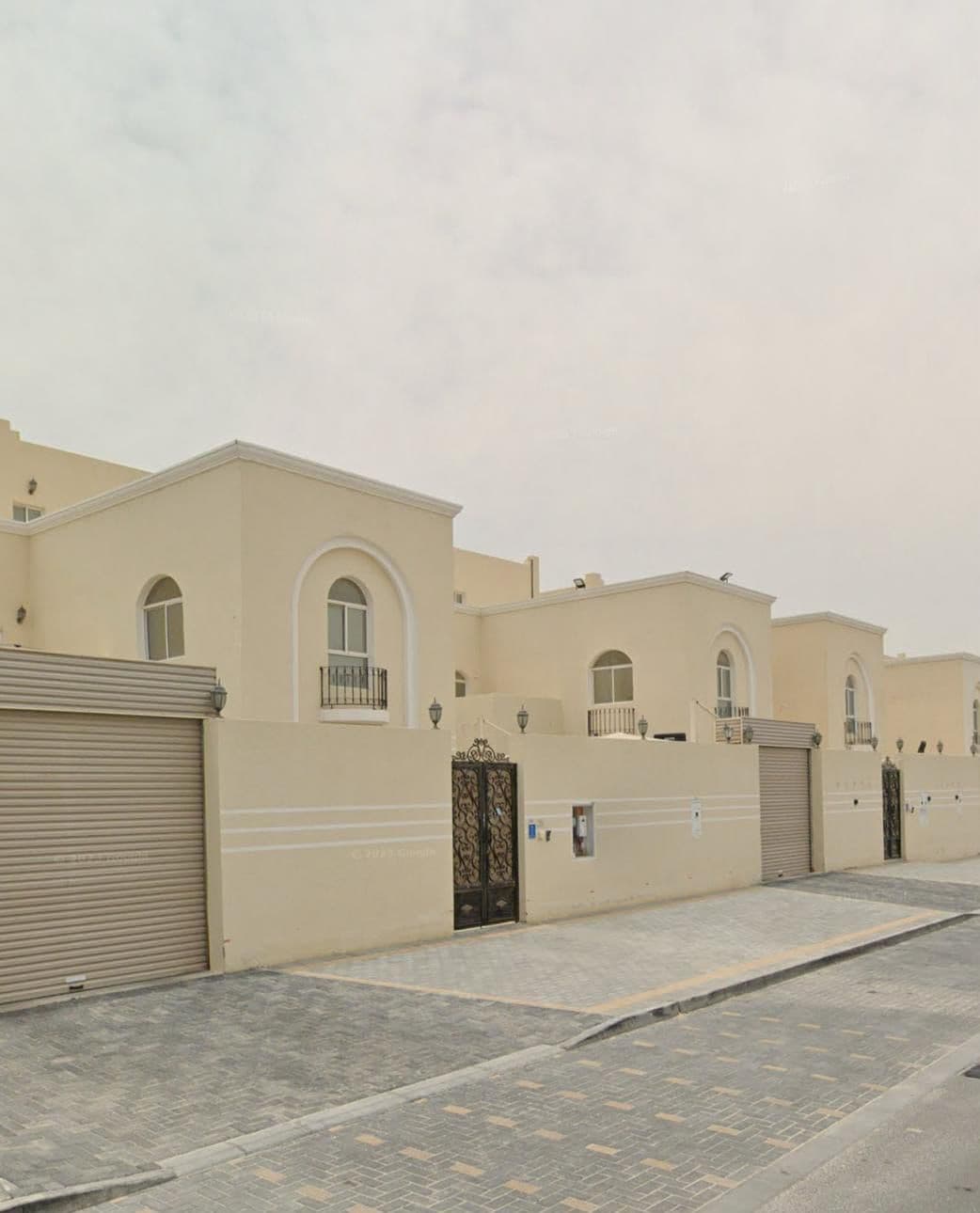 فيلا سكنية 8 غرف نوم للبيع في المشاف