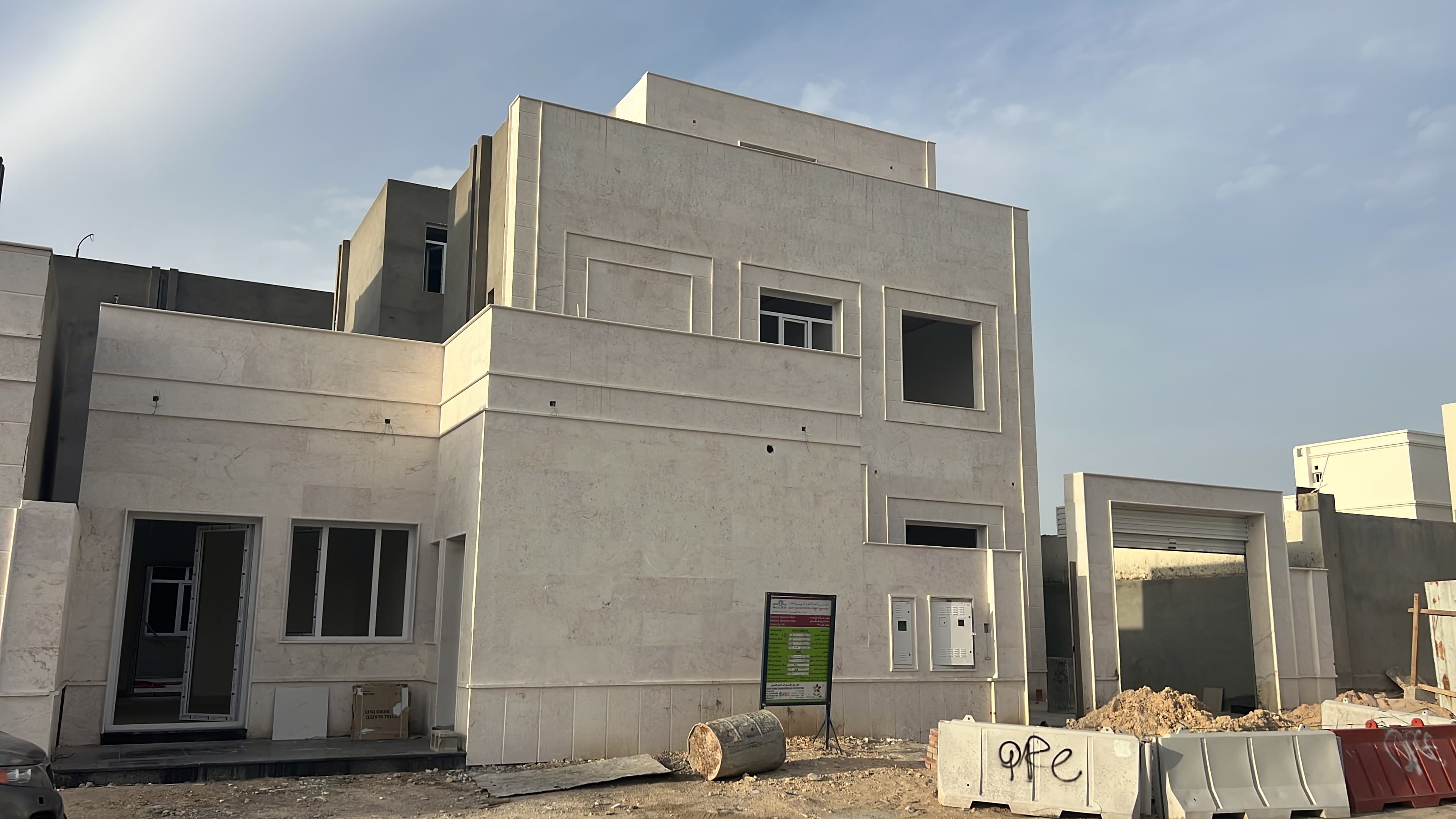 فيلا سكنية 8 غرف نوم للبيع في ازغوى