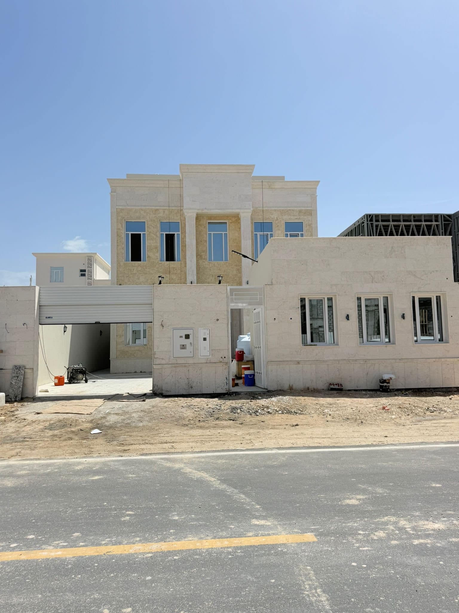 فيلا سكنية 8 غرف نوم للبيع في جريان جنيحات 