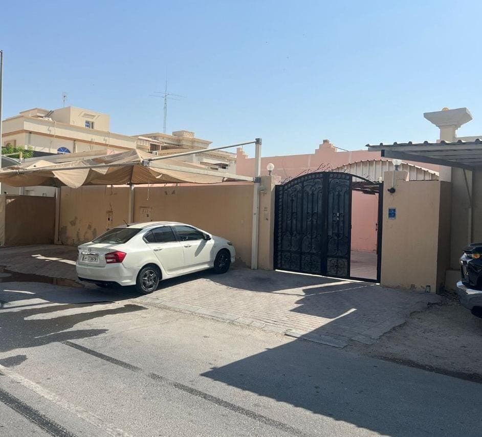 فيلا سكنية 5 غرف نوم للبيع في الغرافة