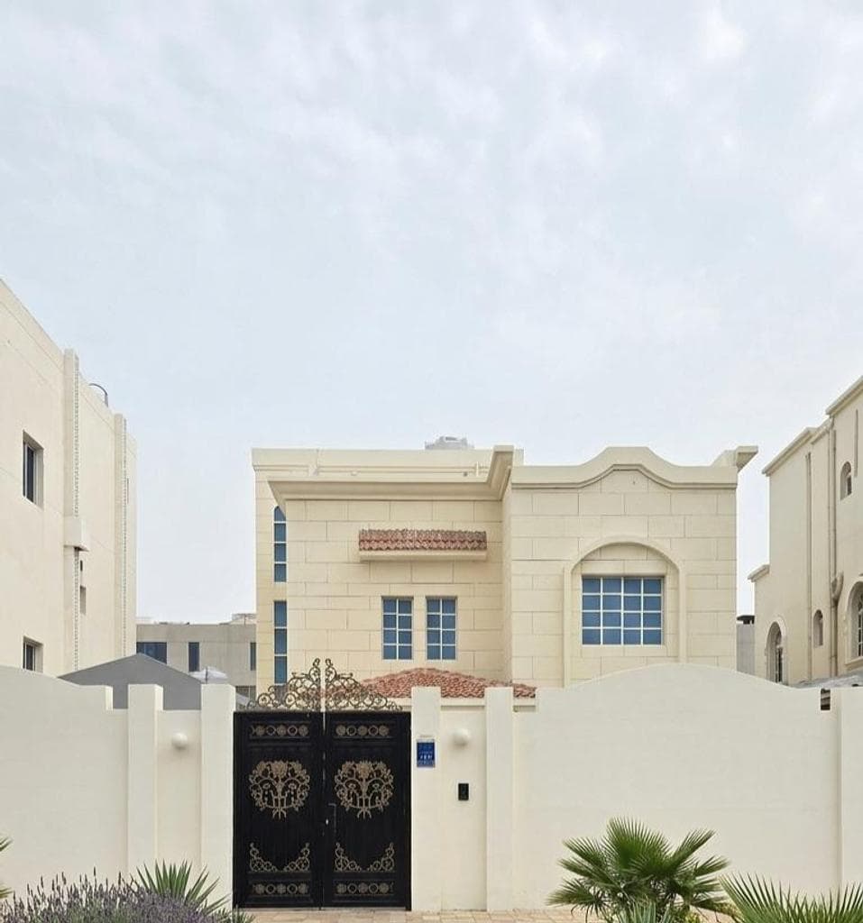 فيلا سكنية 5 غرف نوم للبيع في الوعب