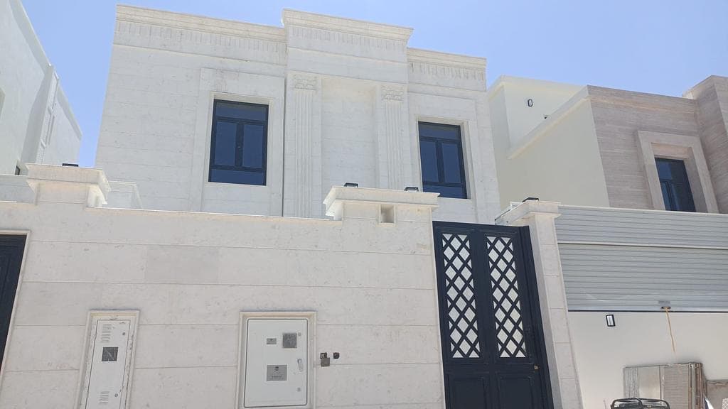 8 Bedroom Residential Villa for Sale in Al Thumama