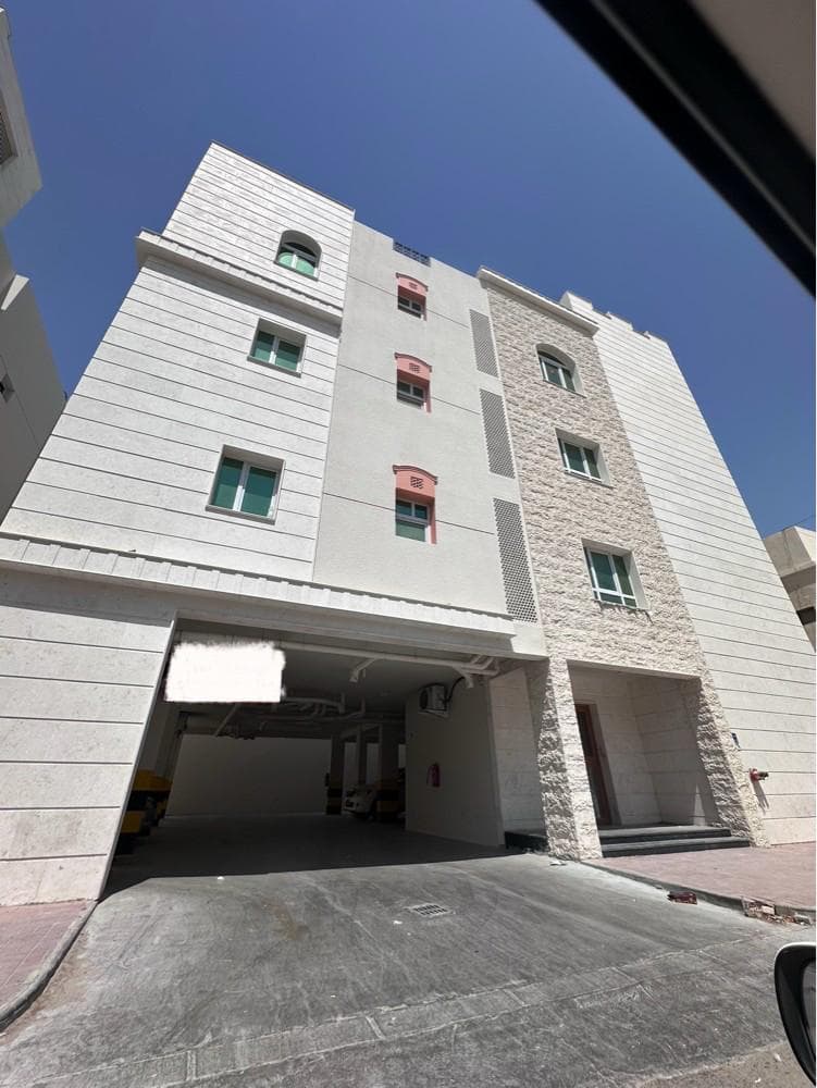 Residential Building for Sale in Old Airport