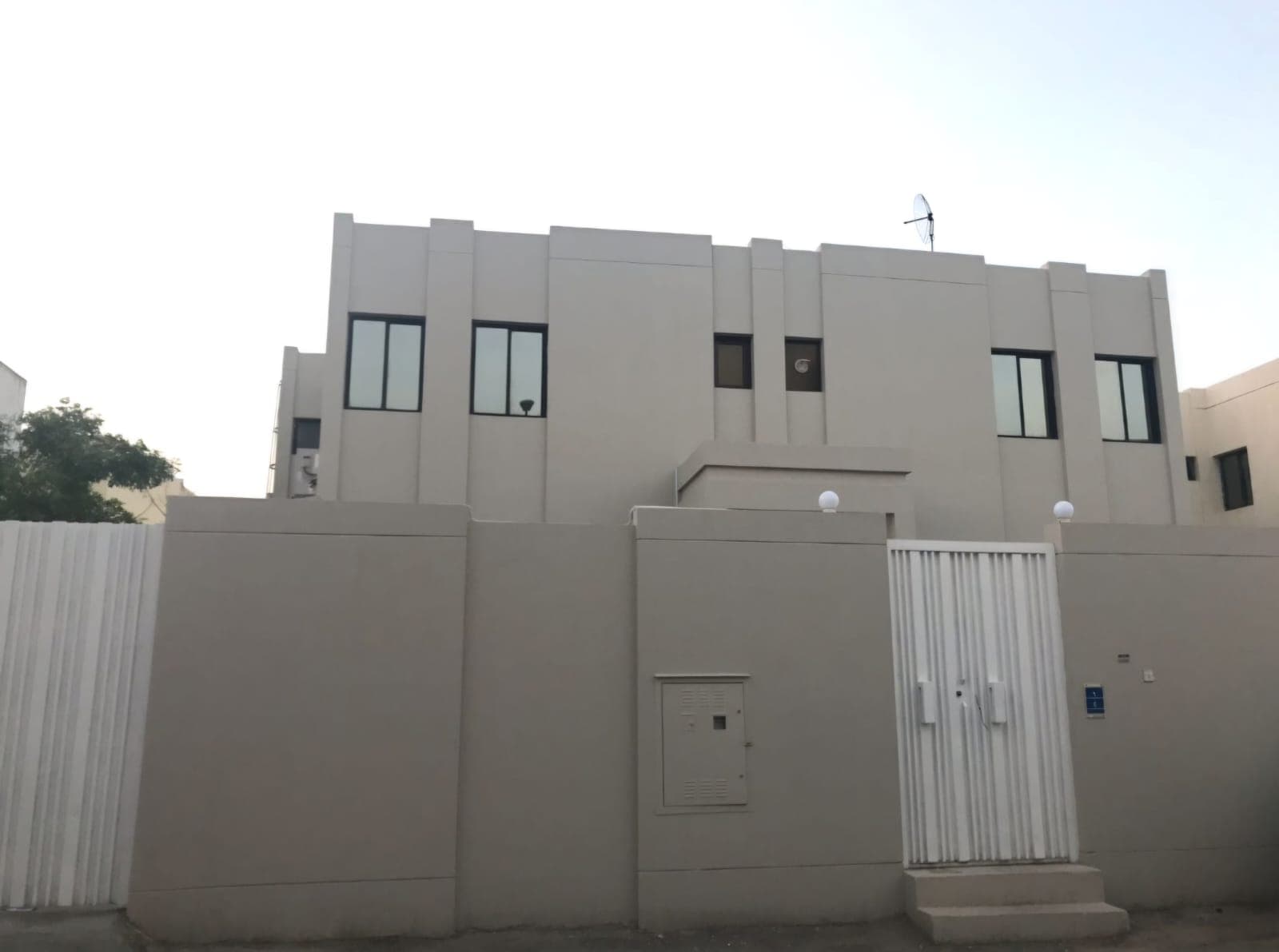 فيلا سكنية 6 غرف نوم للبيع في المطار القديم