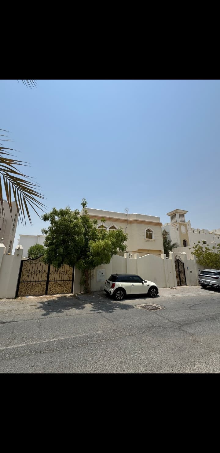 فيلا سكنية 7 غرف نوم للبيع في نعيجة