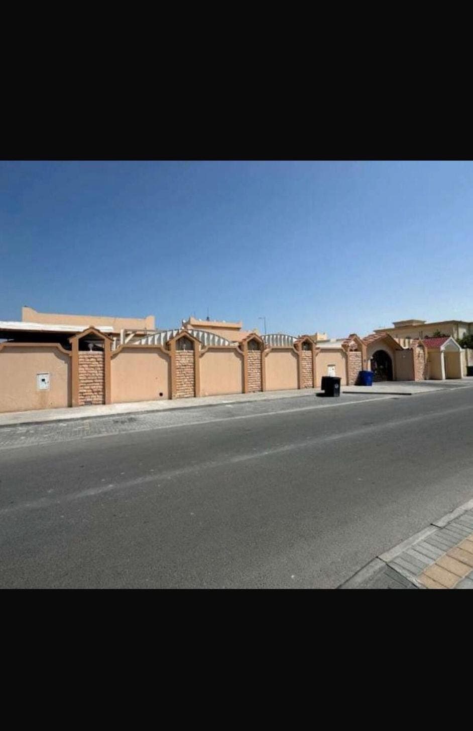 فيلا سكنية 8 غرف نوم للبيع في دحيل