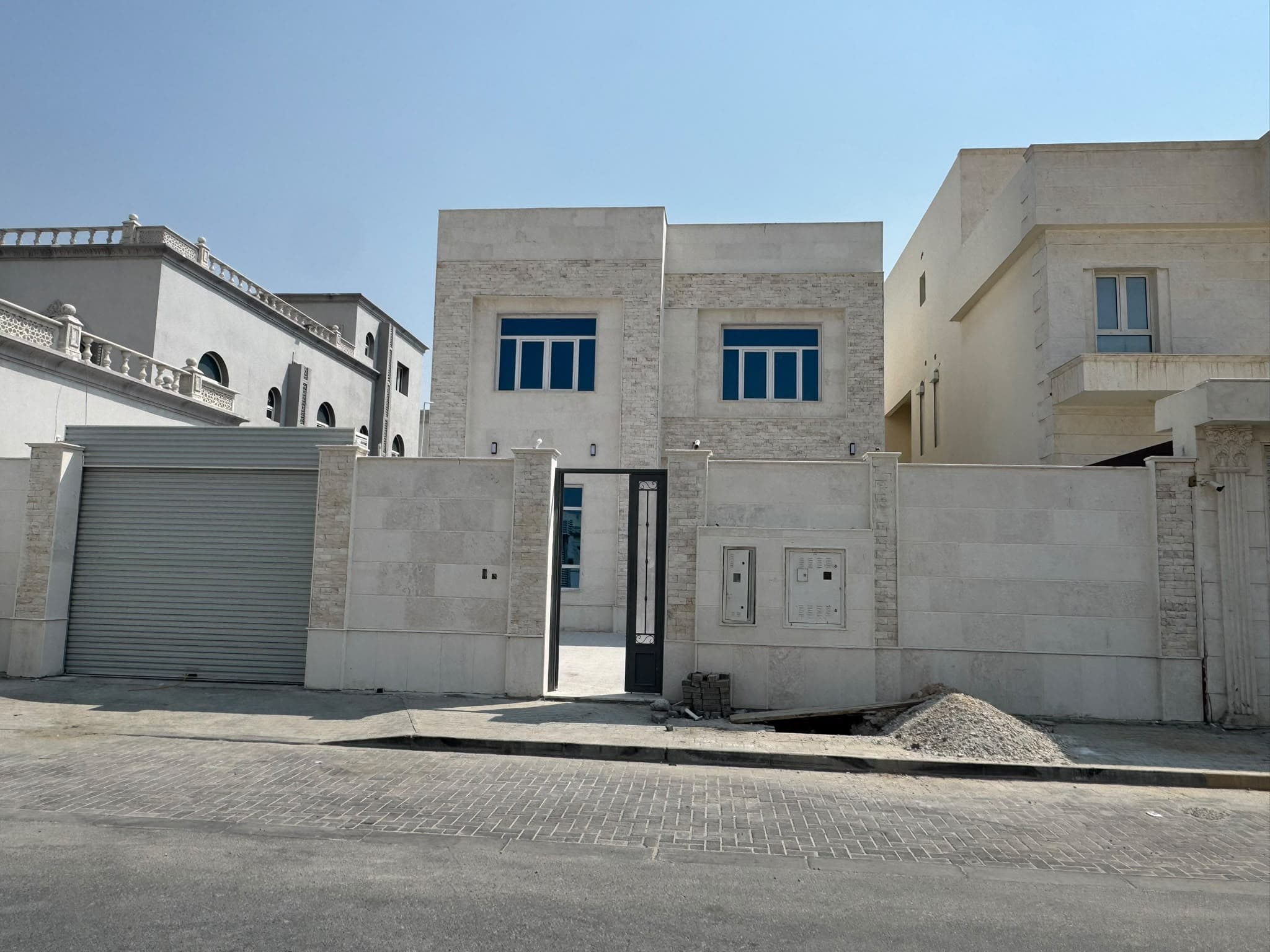 فيلا سكنية 6 غرف نوم للبيع