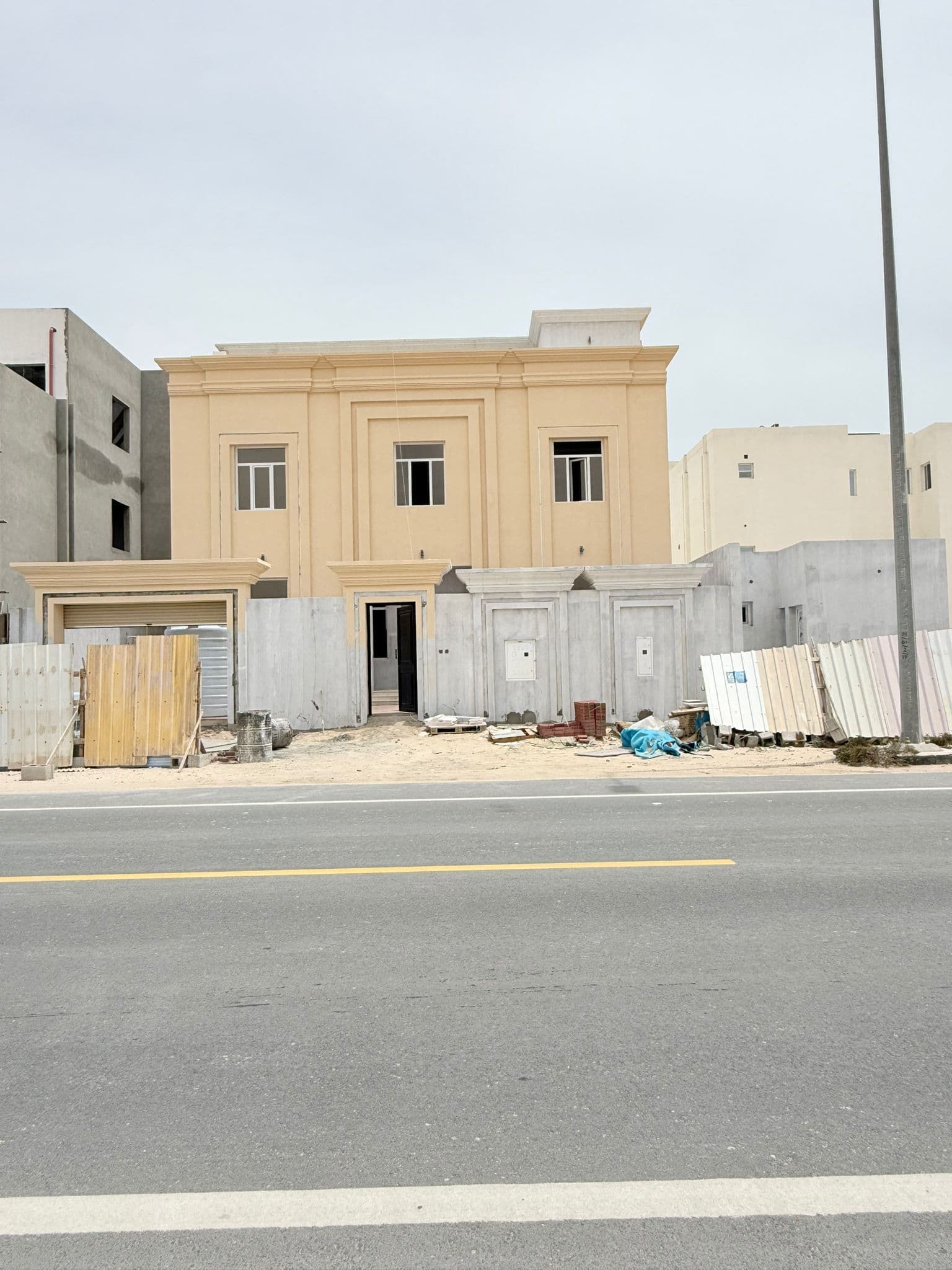 فيلا سكنية 8 غرف نوم للبيع في ام قرن 