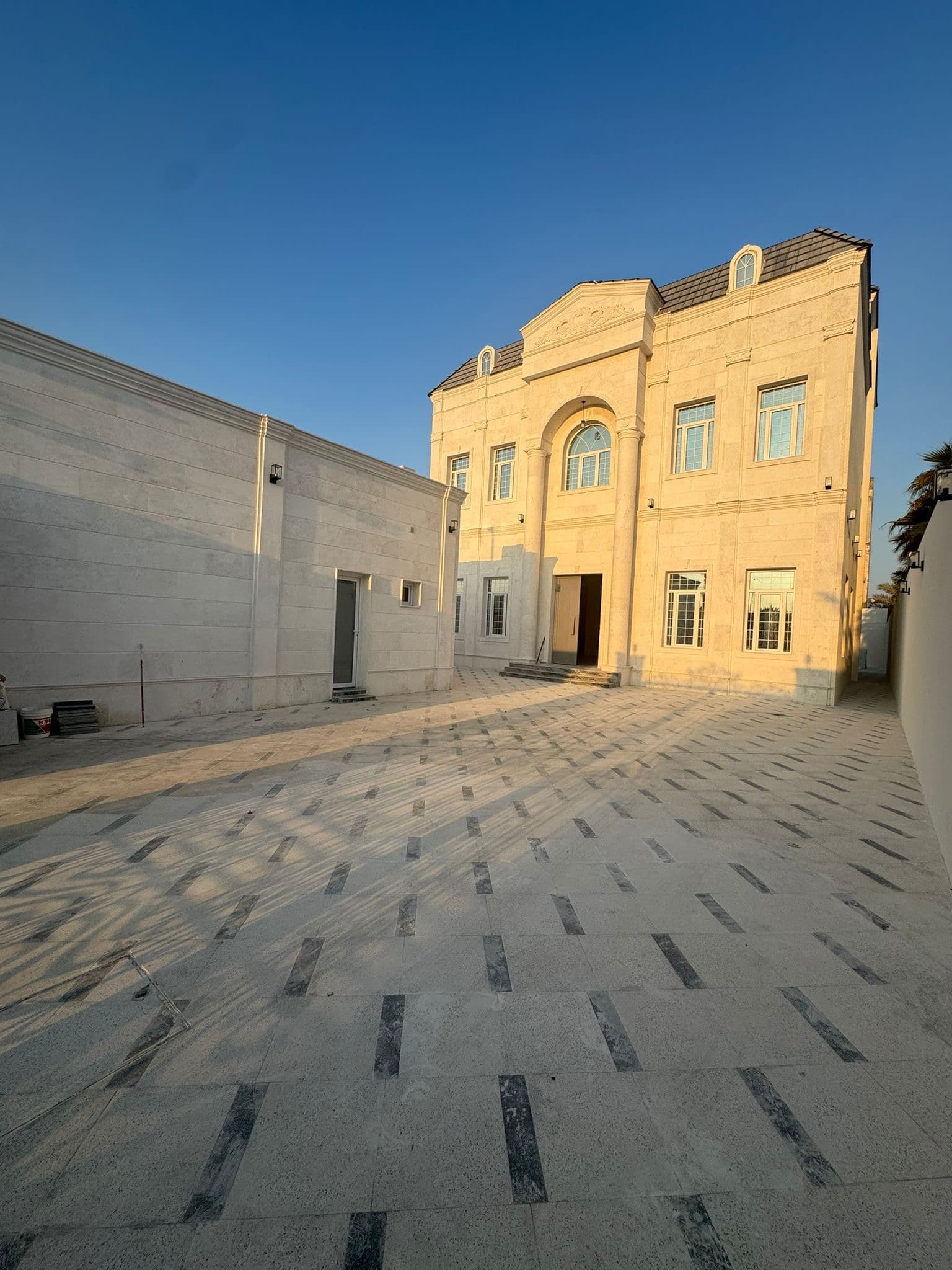 فيلا سكنية 8 غرف نوم للبيع في الخيسة 