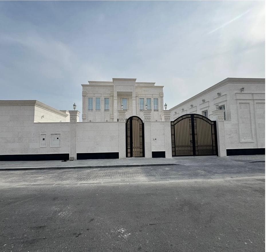 فيلا سكنية 8 غرف نوم للبيع في روضة الحمامة