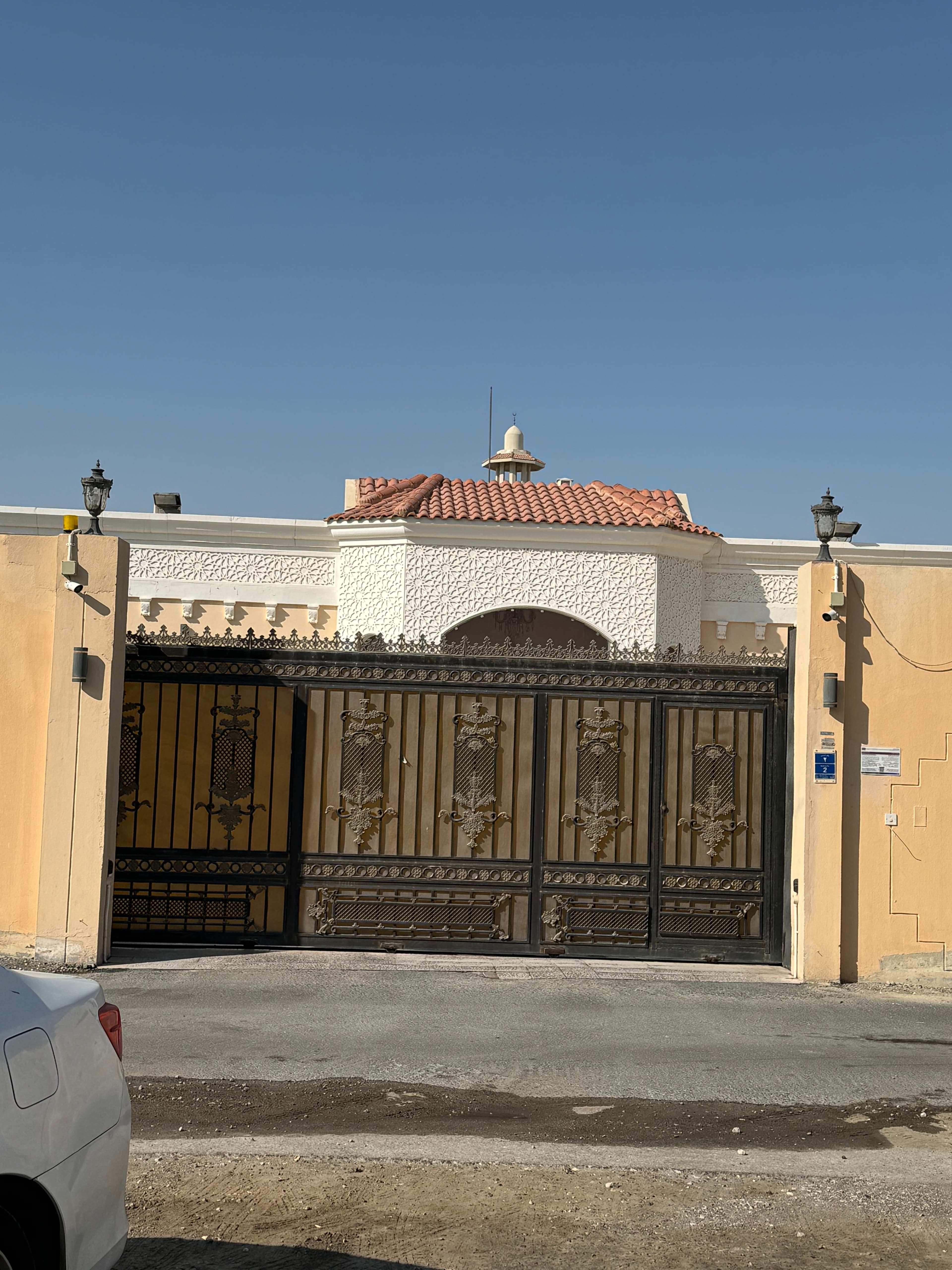 فيلا سكنية 6 غرف نوم للبيع في دحيل