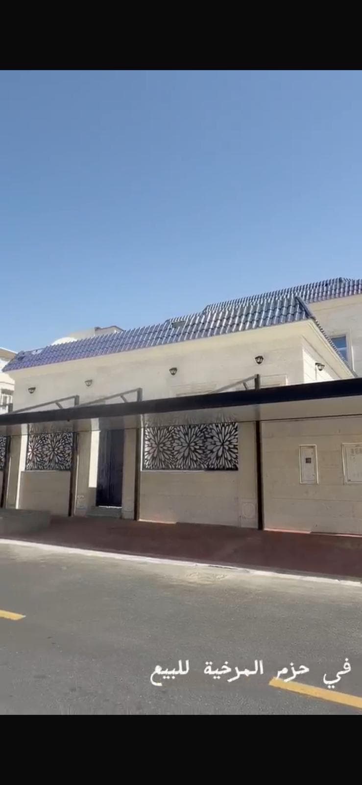 8 Bedroom Residential Villa for Sale in Al Markhiyah