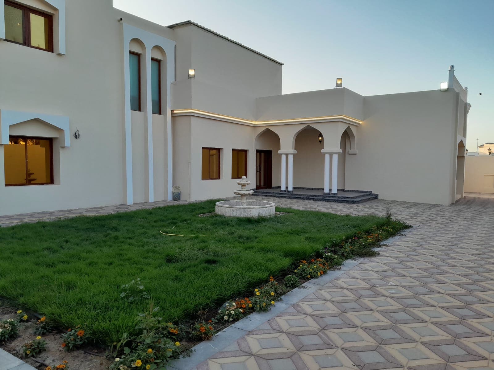 فيلا سكنية 7 غرف نوم للبيع في الريان الجديد