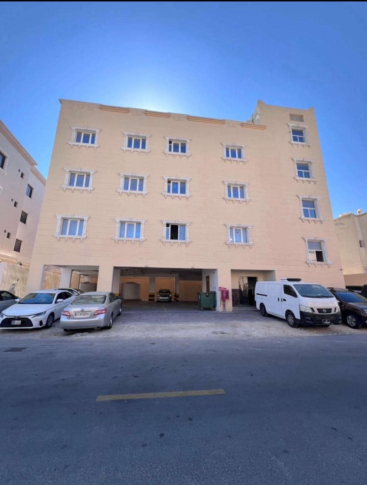Residential Building for Sale in Old Airport