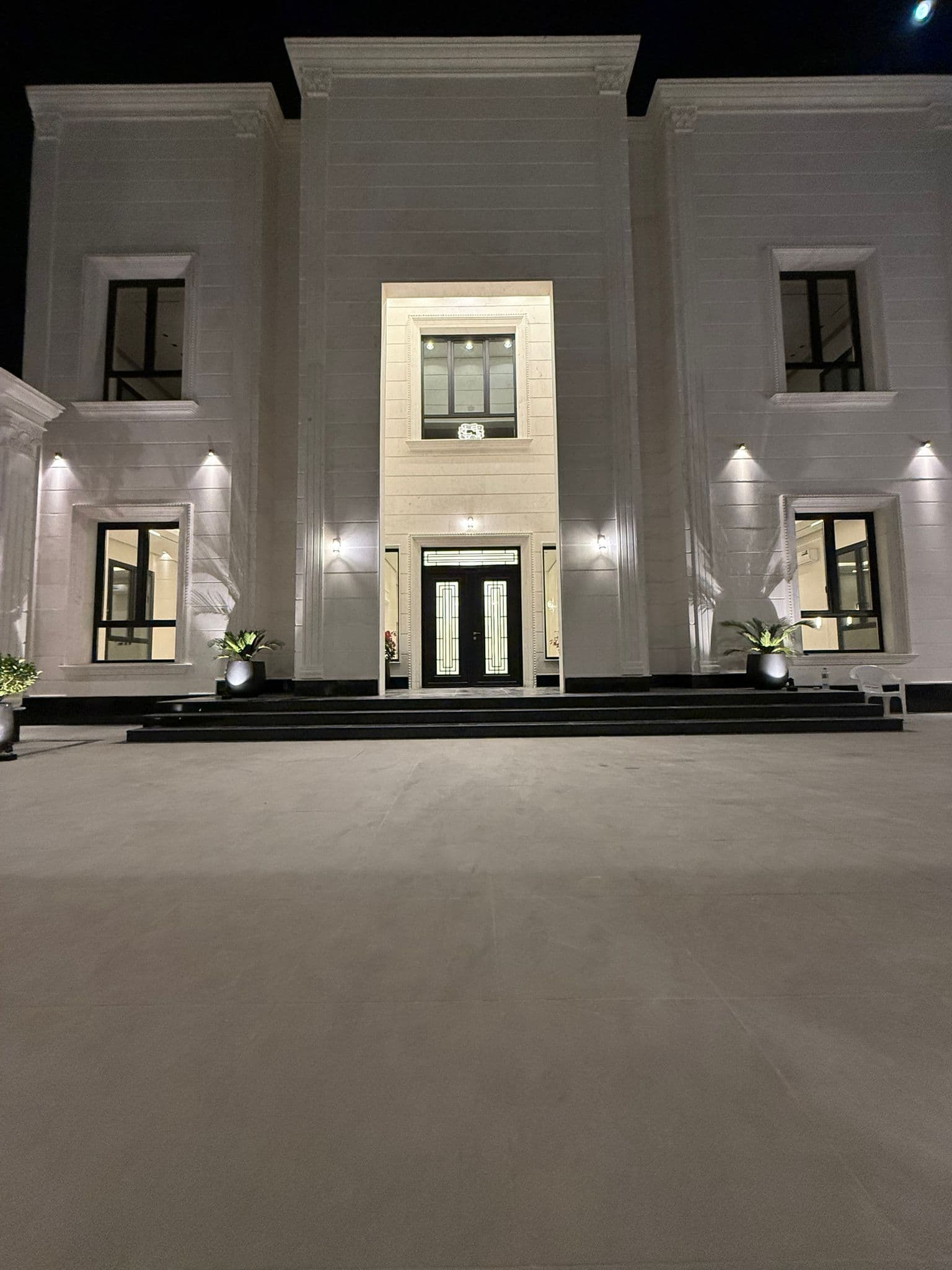 فيلا سكنية 6 غرف نوم للبيع في ام قرن 