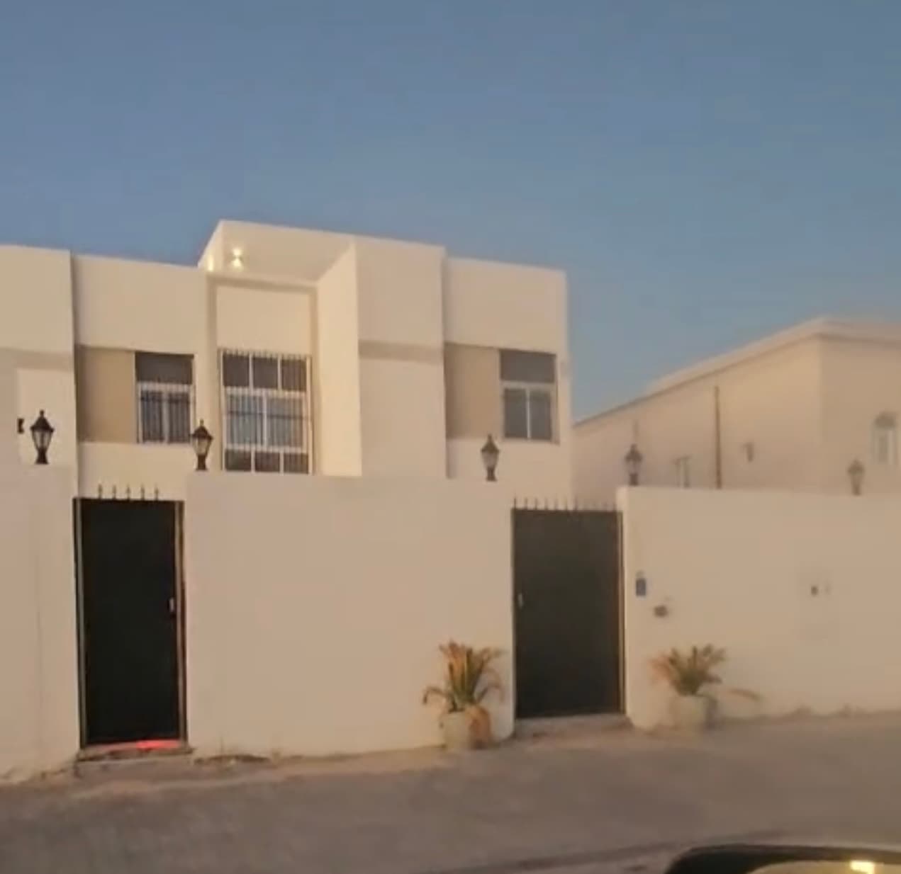 فيلا سكنية 8 غرف نوم للبيع في روضة الحمامة