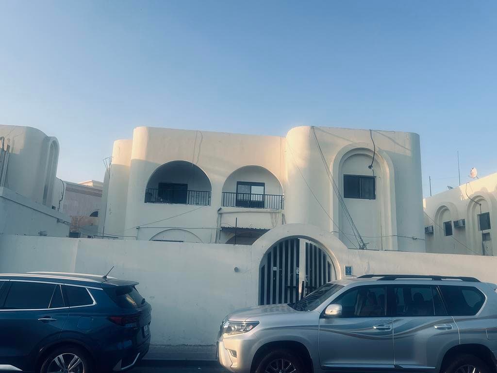 فيلا سكنية 7 غرف نوم للبيع في مدينة خليفة الشمالية