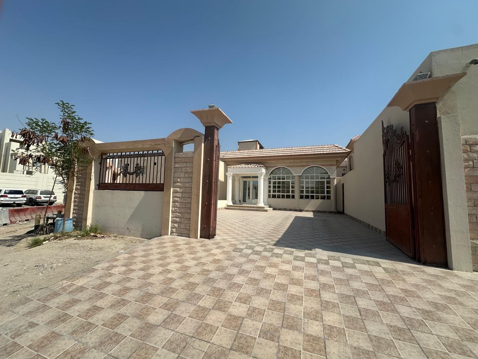6 Bedroom Residential Villa for Sale