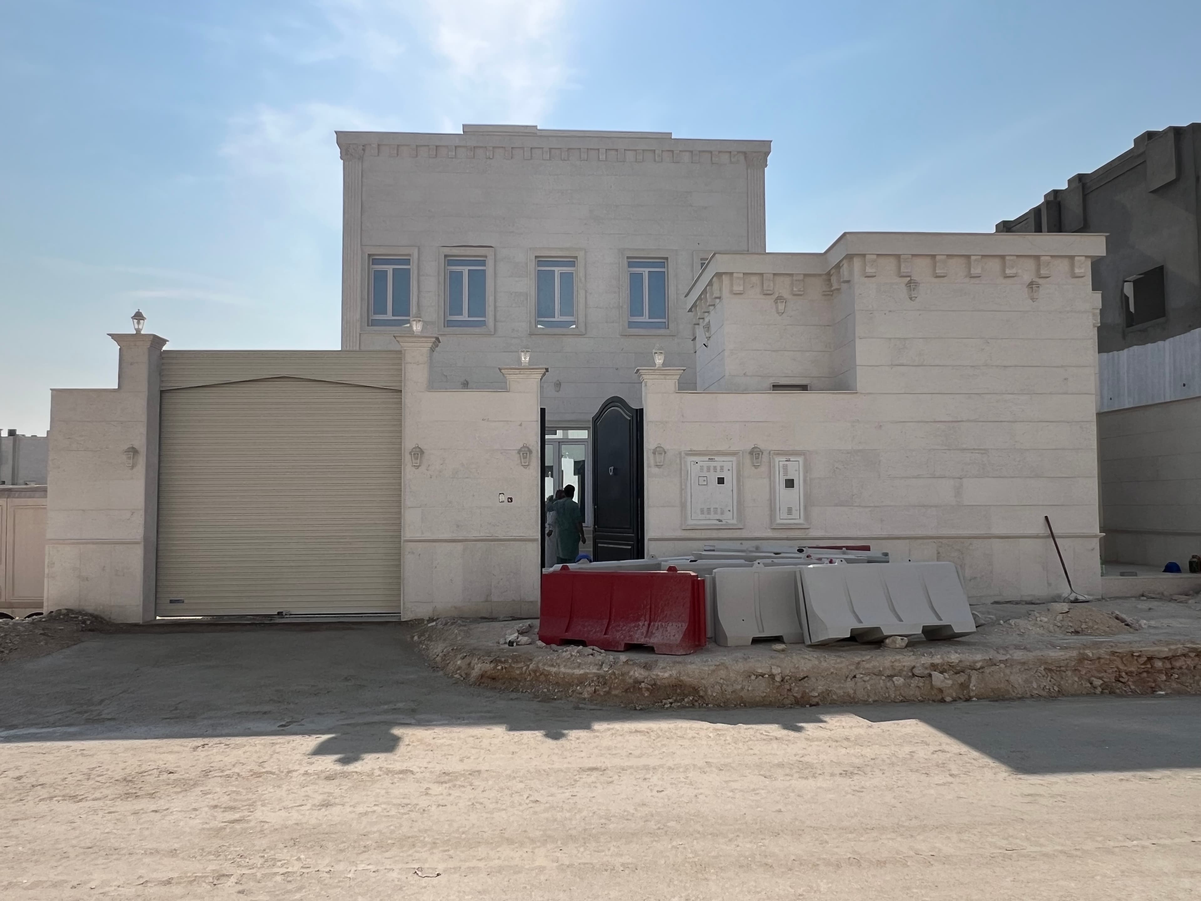 فيلا سكنية 6 غرف نوم للبيع في عين خالد