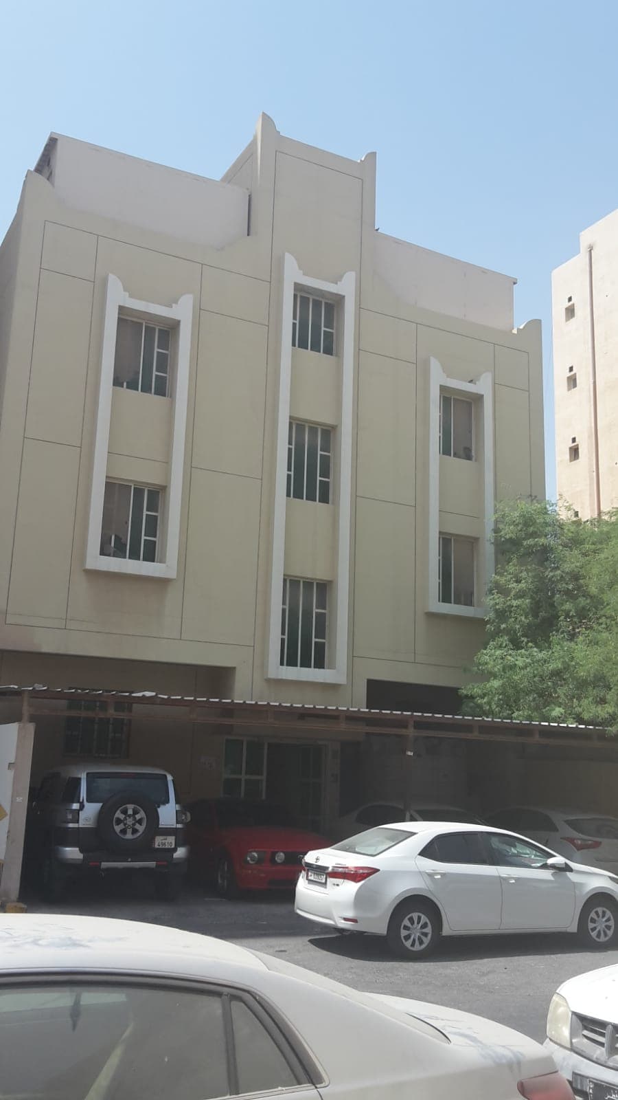 مبنى سكني للبيع