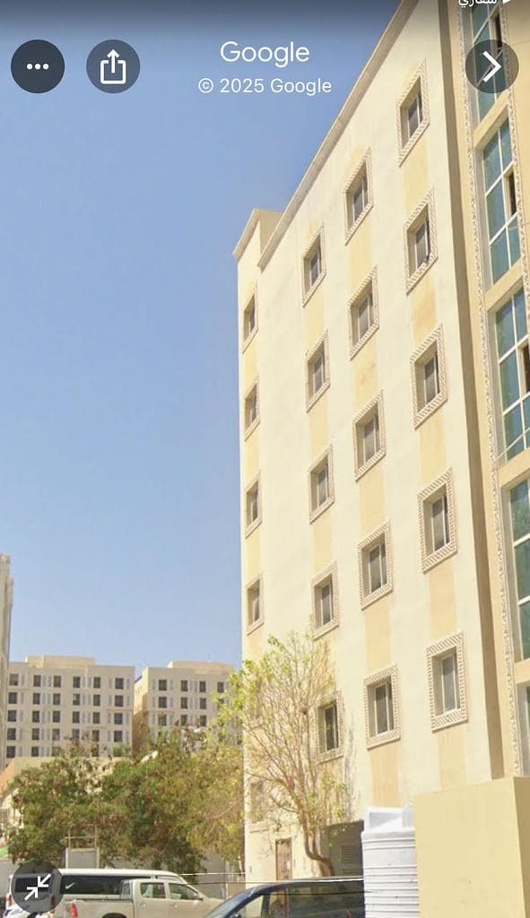 مبنى سكني للبيع في فريج عبدالعزيز
