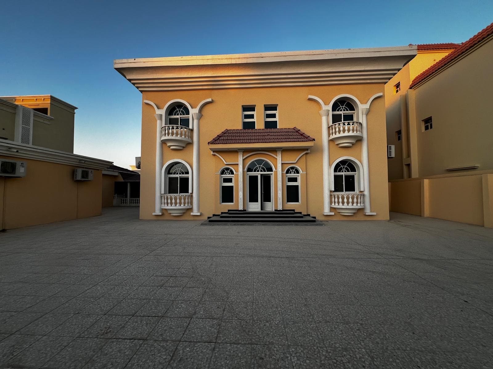 فيلا سكنية 7 غرف نوم للبيع