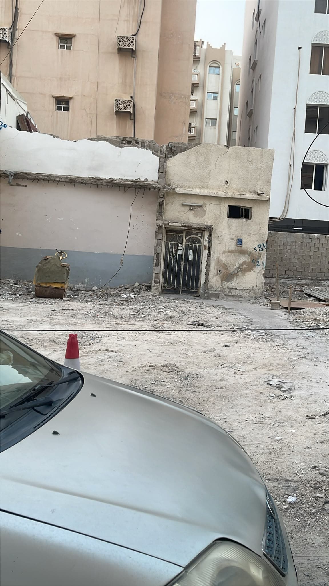 أرض سكنية للبيع في ام غويلينة