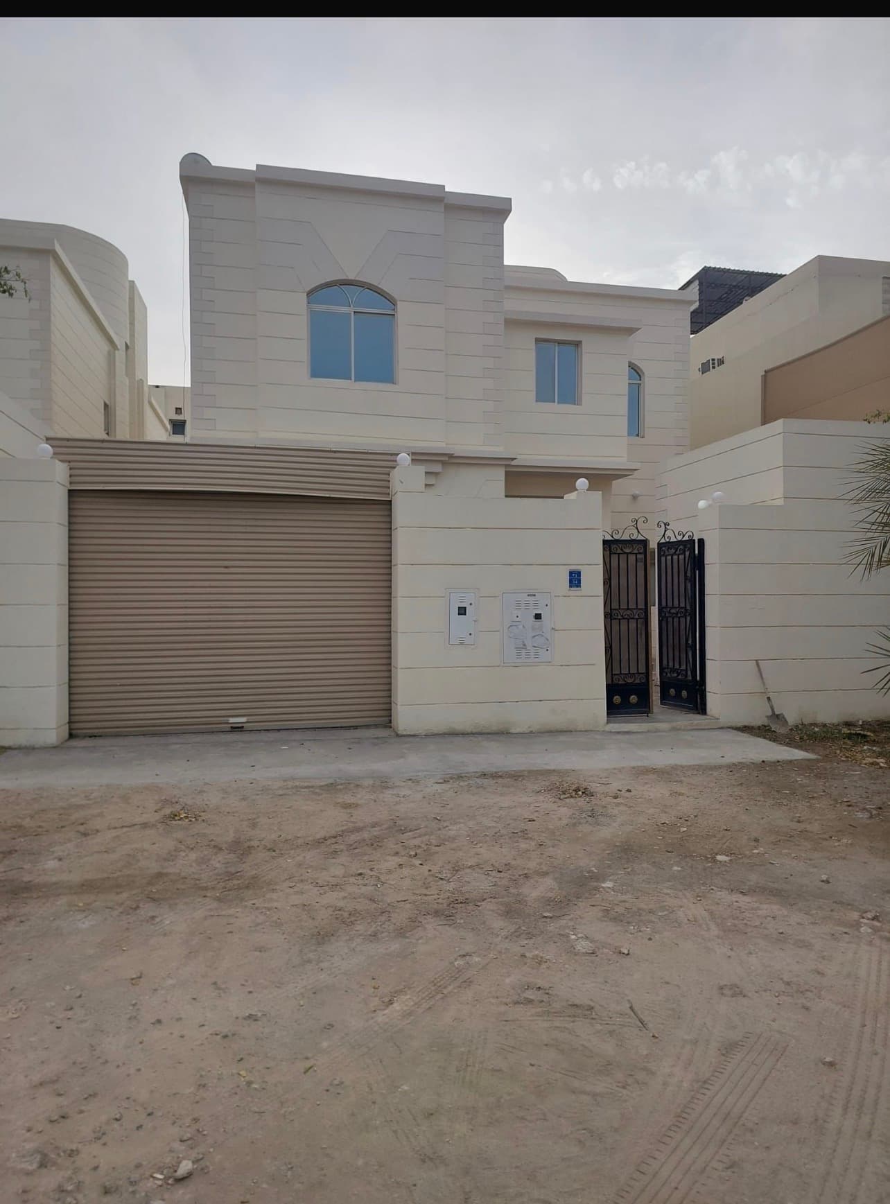 6 Bedroom Residential Villa for Sale in Umm Salal Ali