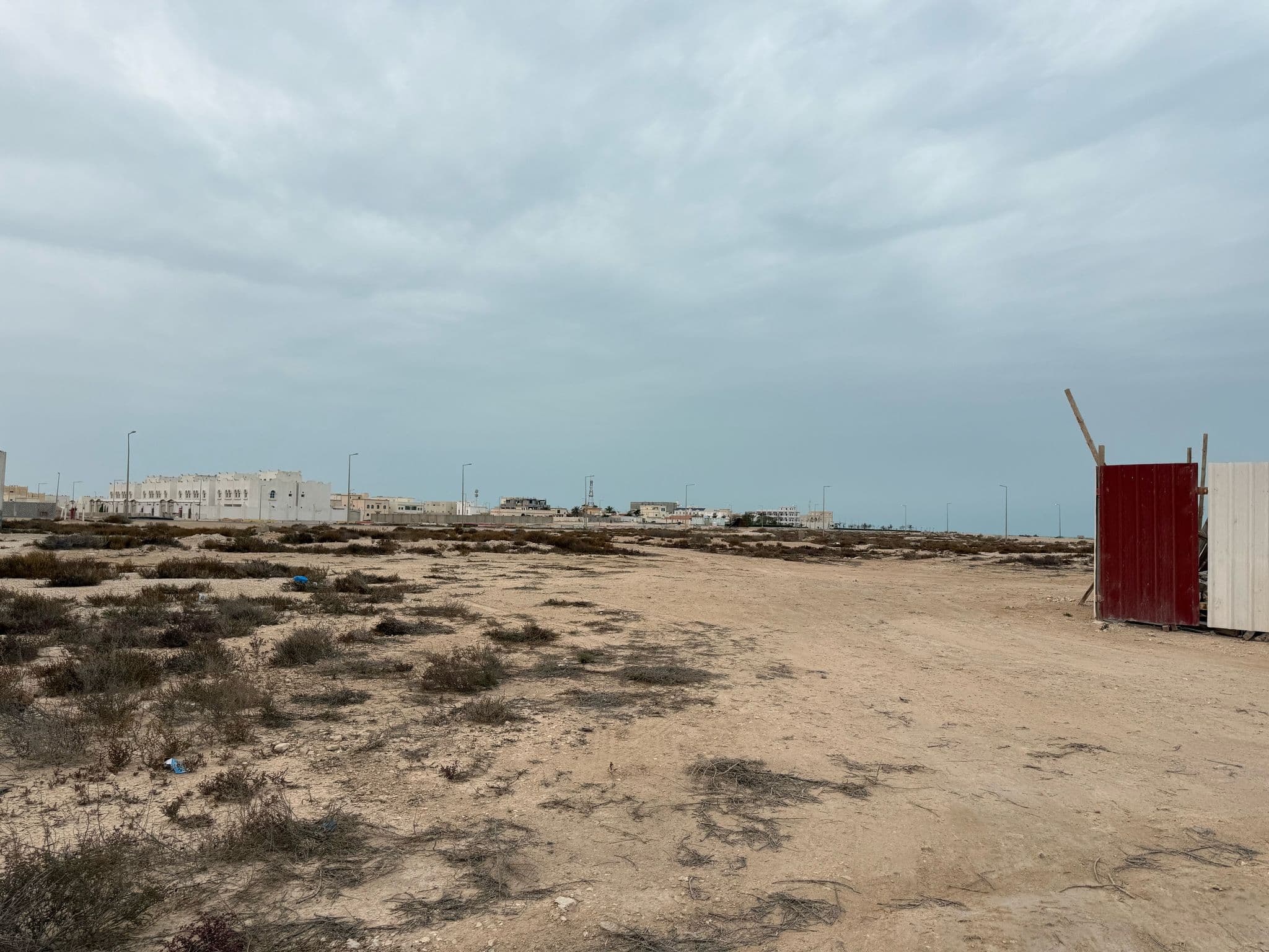 أرض سكنية للبيع في الرويس