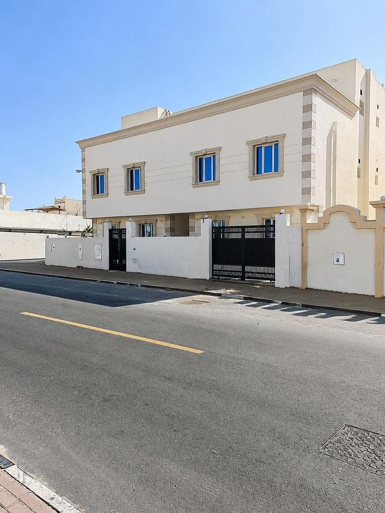 8 Bedroom Residential Villa for Sale in Al Wakra