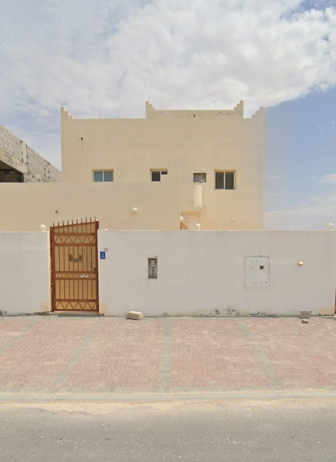 فيلا سكنية 7 غرف نوم للبيع في الرويس