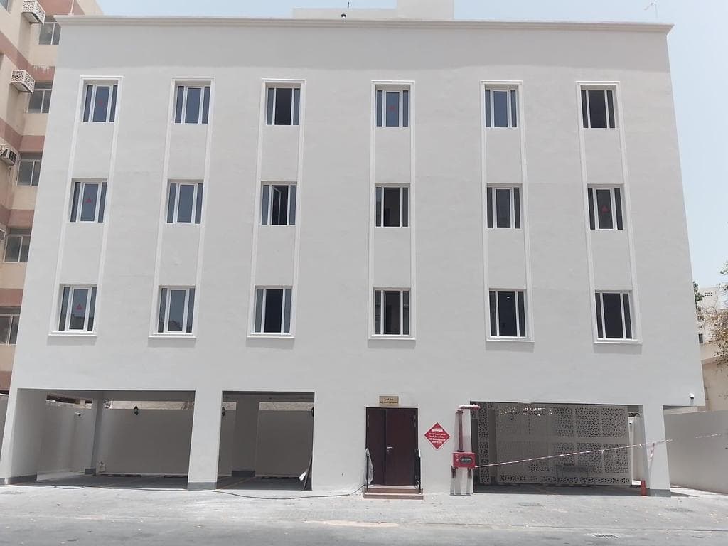 مبنى سكني للبيع في فريج بن محمود