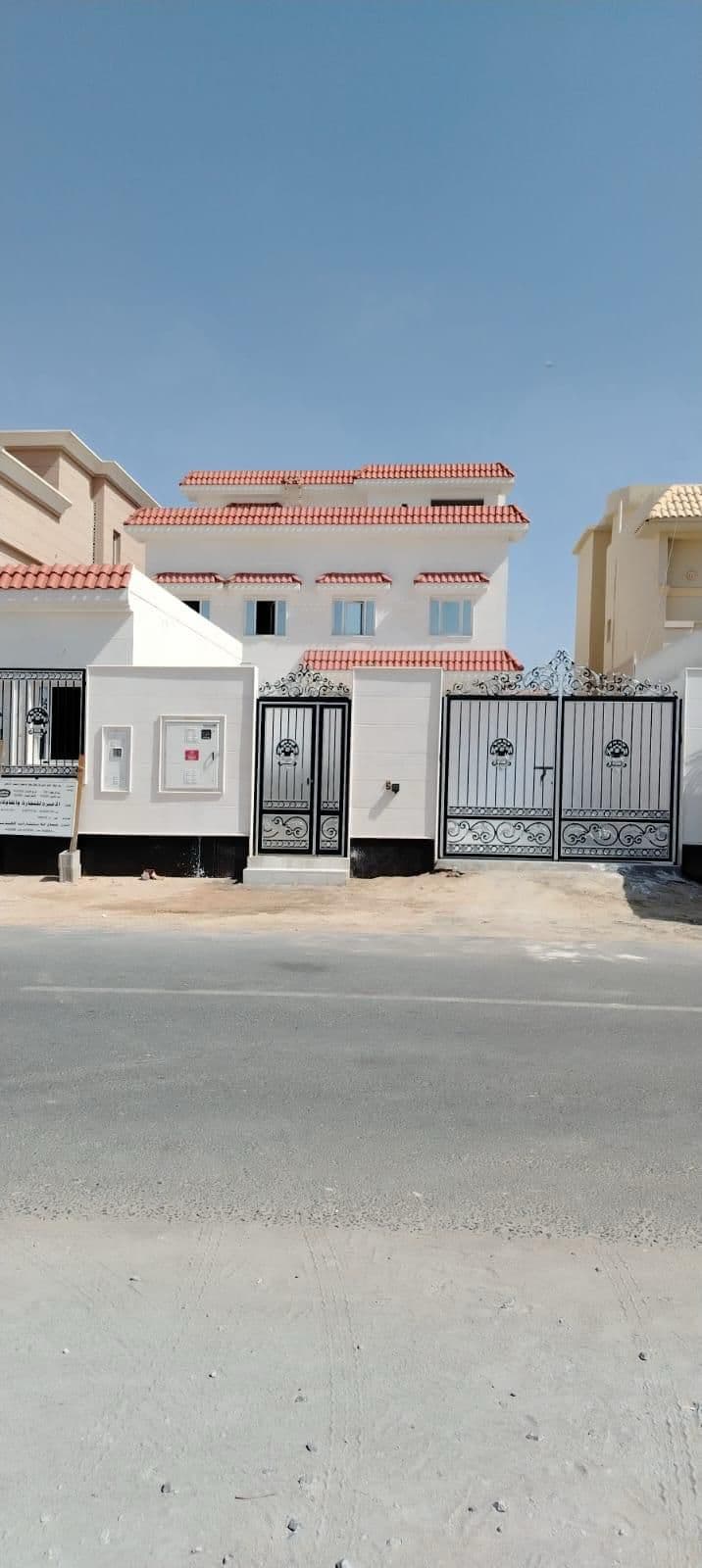 فيلا سكنية 8 غرف نوم للبيع في الصخامة