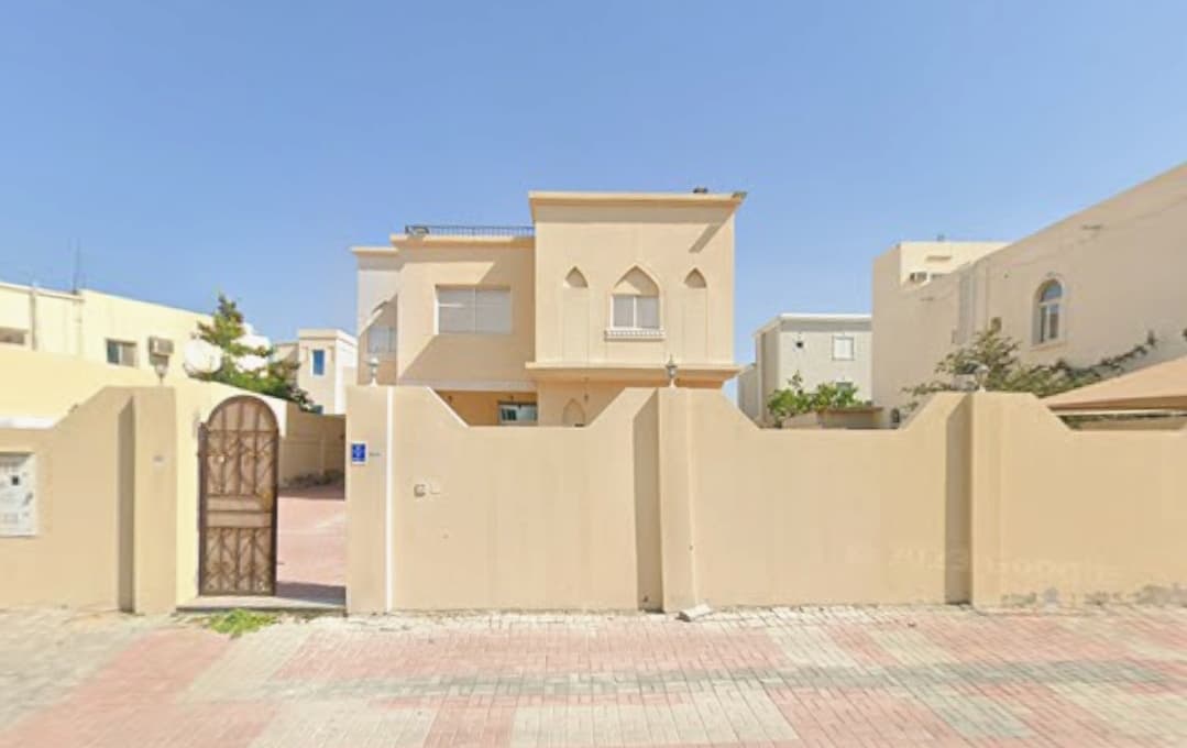 فيلا سكنية 7 غرف نوم للبيع في الدفنة (الخليج الغربي)