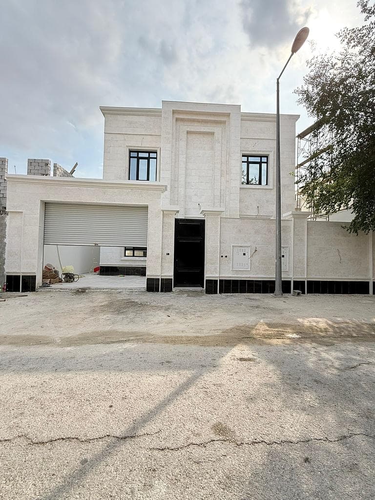 7 Bedroom Residential Villa for Sale in Al Aziziya
