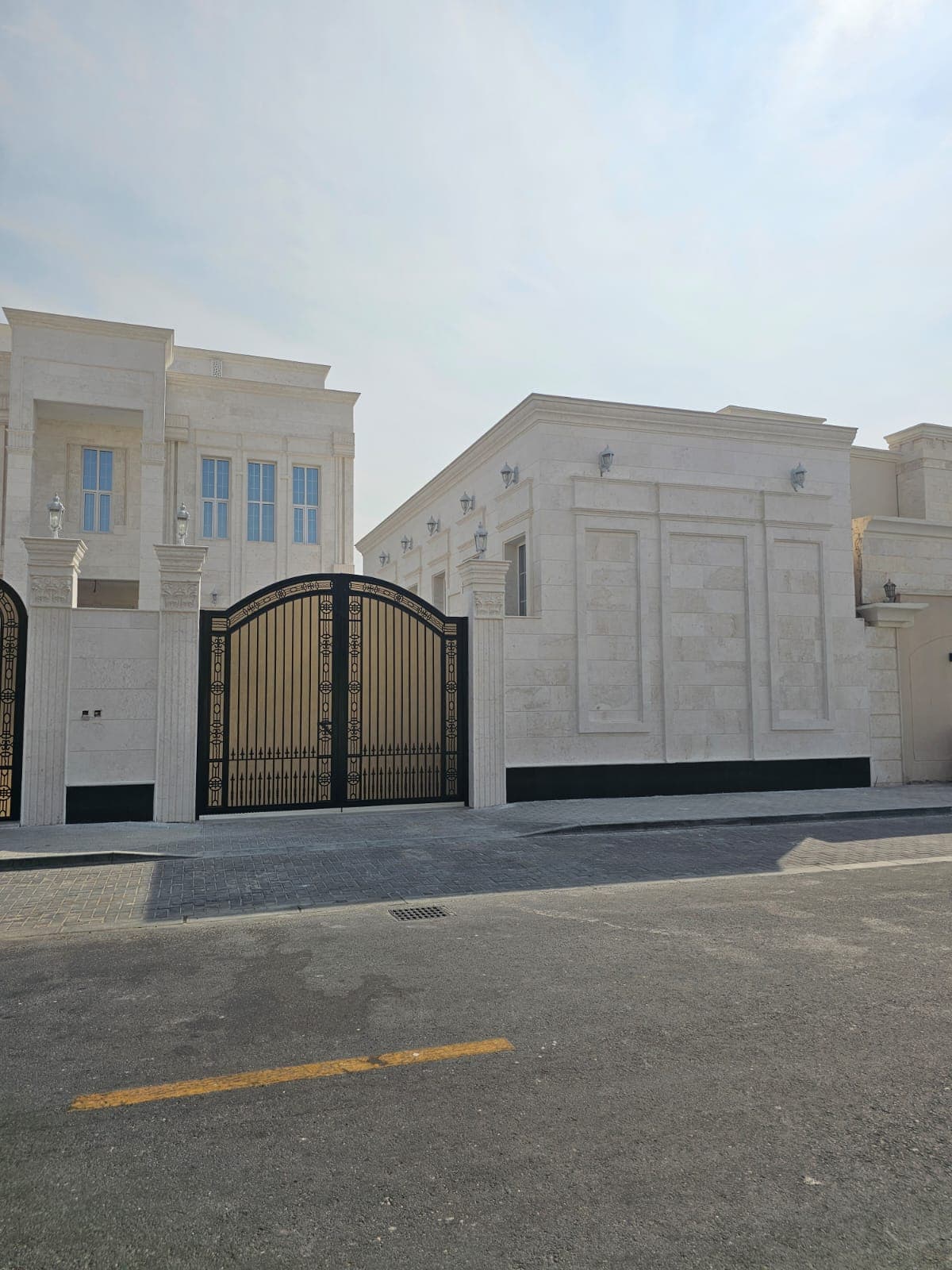 فيلا سكنية 8 غرف نوم للبيع في روضة الحمامة