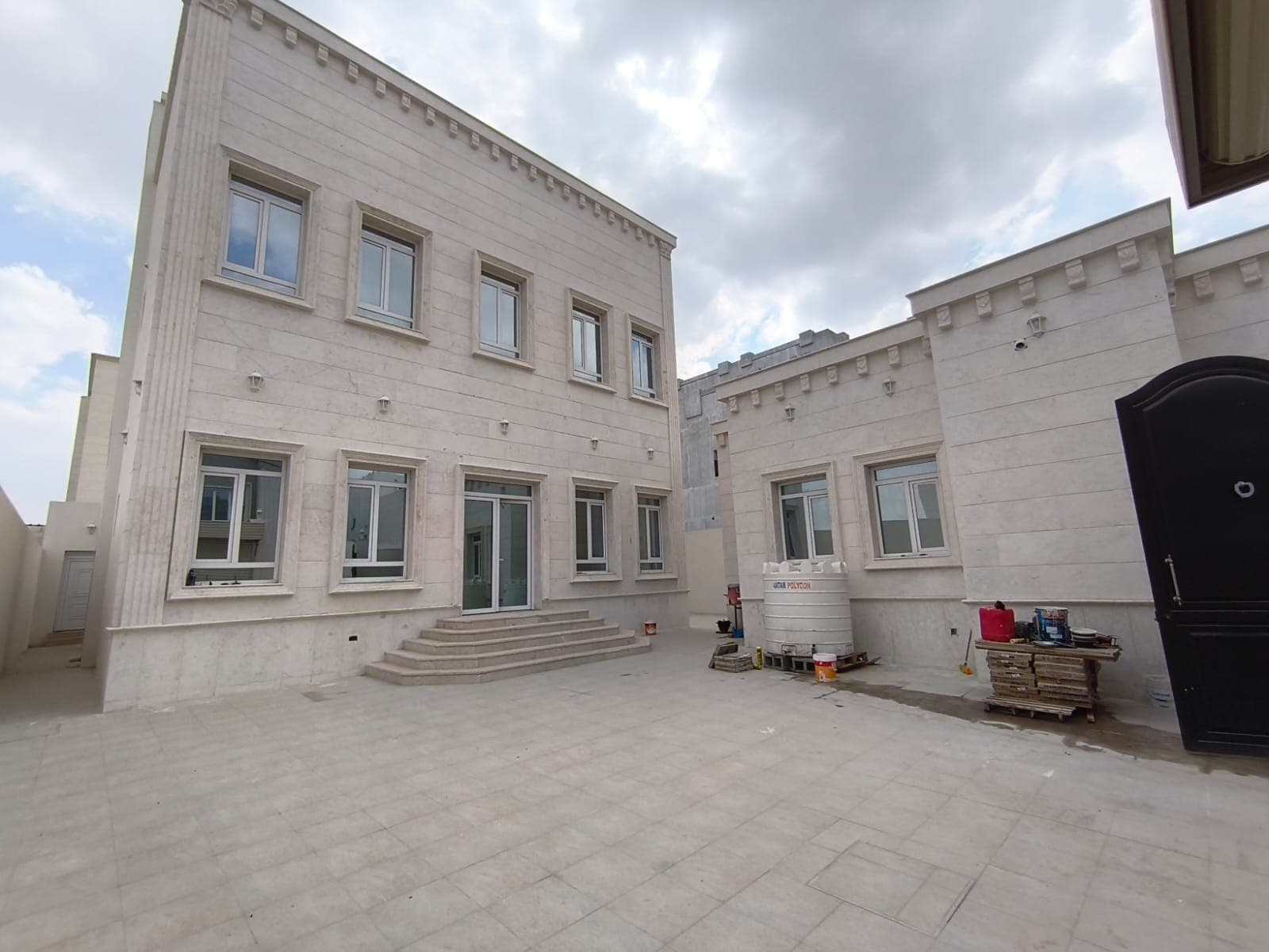 فيلا سكنية 7 غرف نوم للبيع في عين خالد