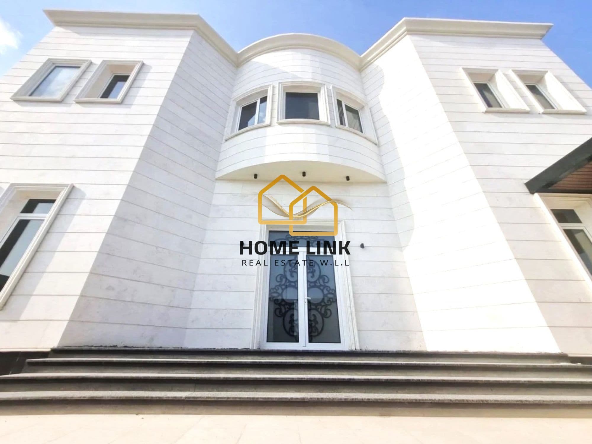 8 Bedroom Residential Villa for Sale