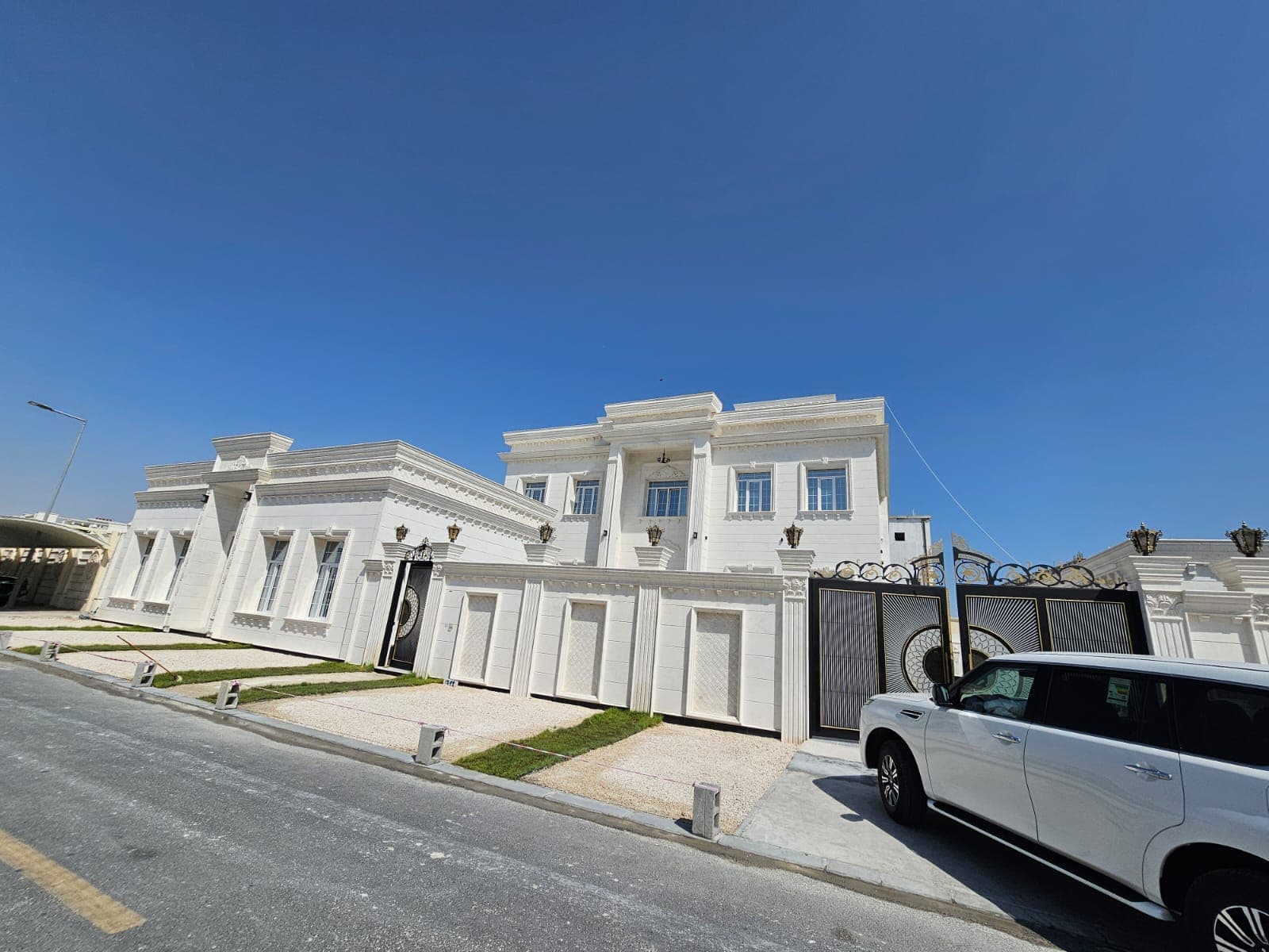 فيلا سكنية 8 غرف نوم للبيع في روضة الحمامة