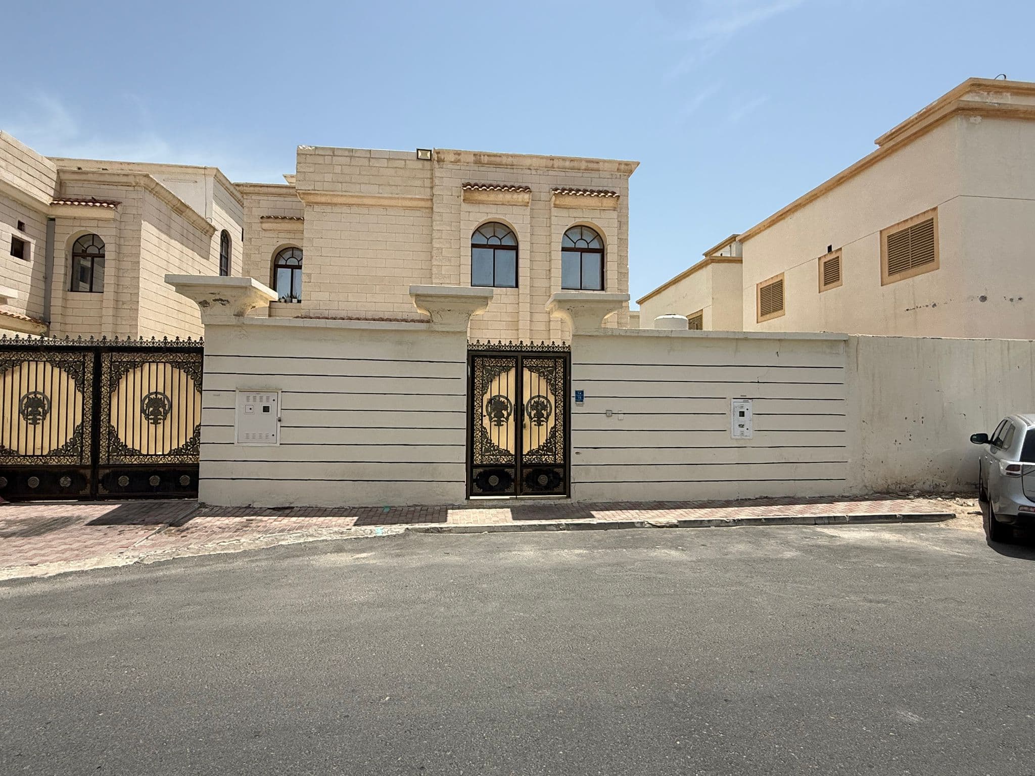 فيلا سكنية 6 غرف نوم للبيع في نعيجة