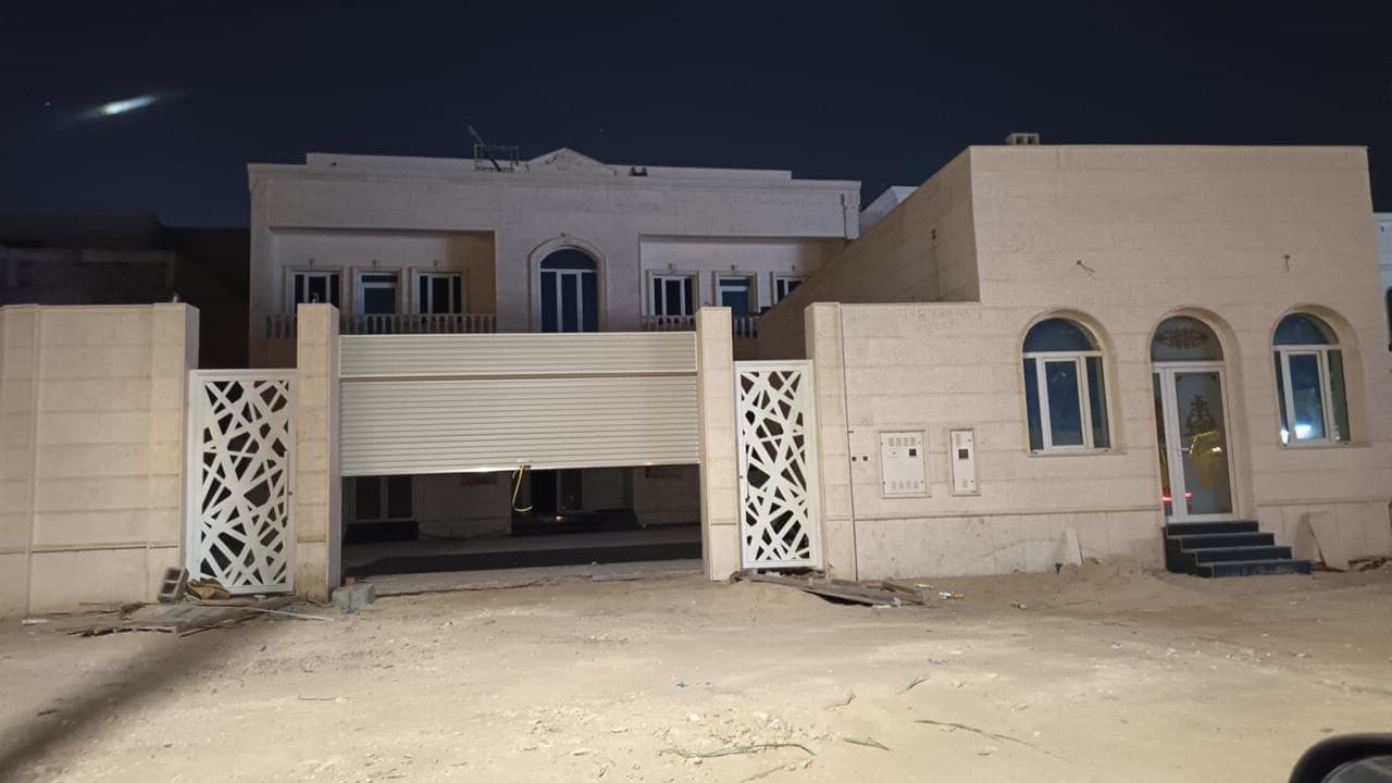 فيلا سكنية 8 غرف نوم للبيع في الصخامة