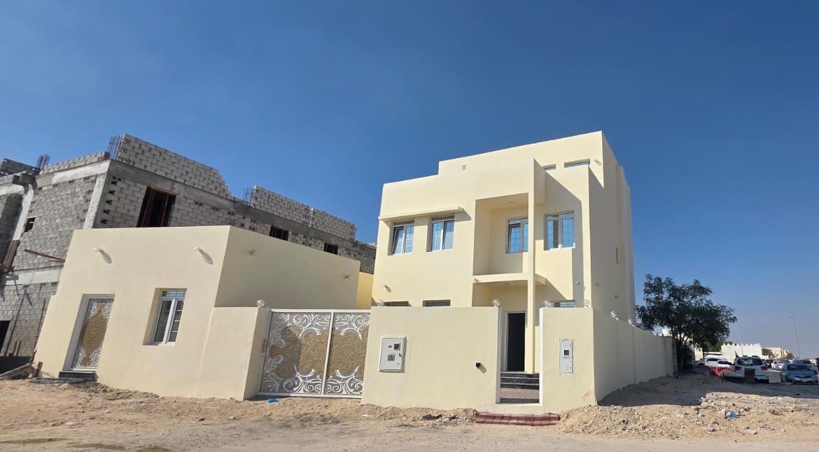فيلا سكنية 8 غرف نوم للبيع في ام صلال محمد 