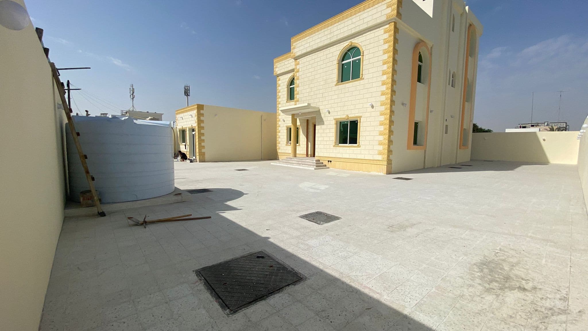 8 Bedroom Residential Villa for Sale in Al Aziziya