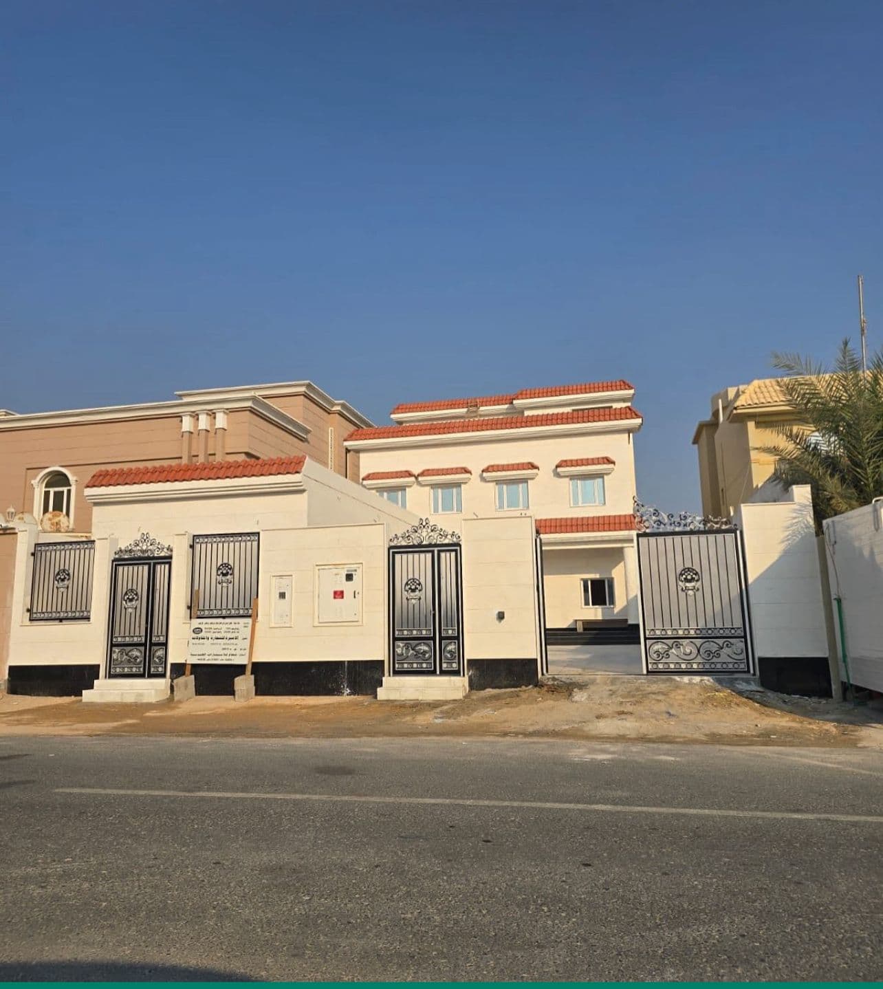 فيلا سكنية بغرفة نوم واحدة للبيع في الصخامة