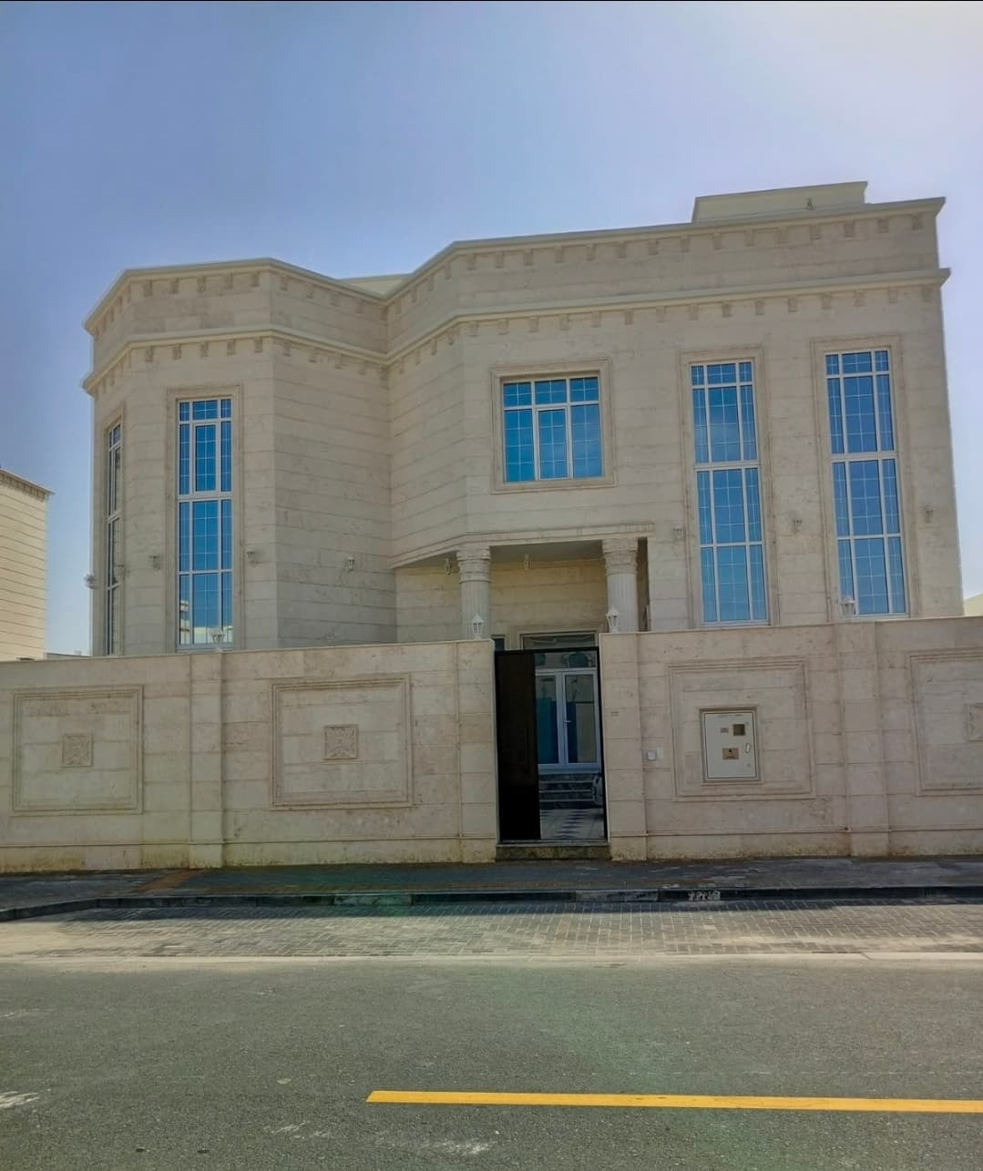 8 Bedroom Residential Villa for Sale in Izghawa