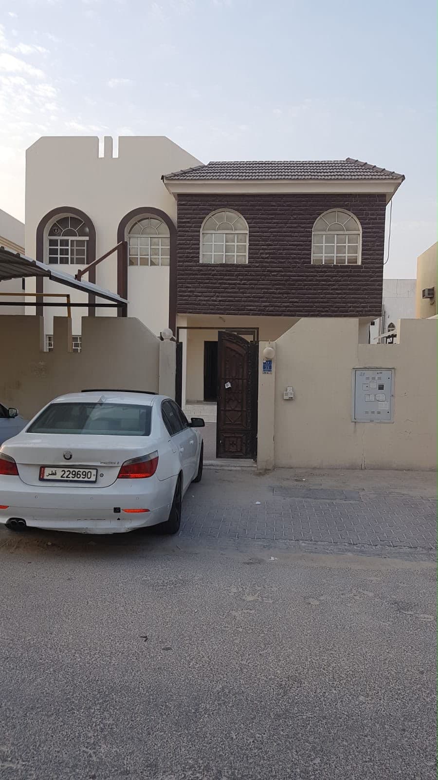 فيلا سكنية 5 غرف نوم للبيع