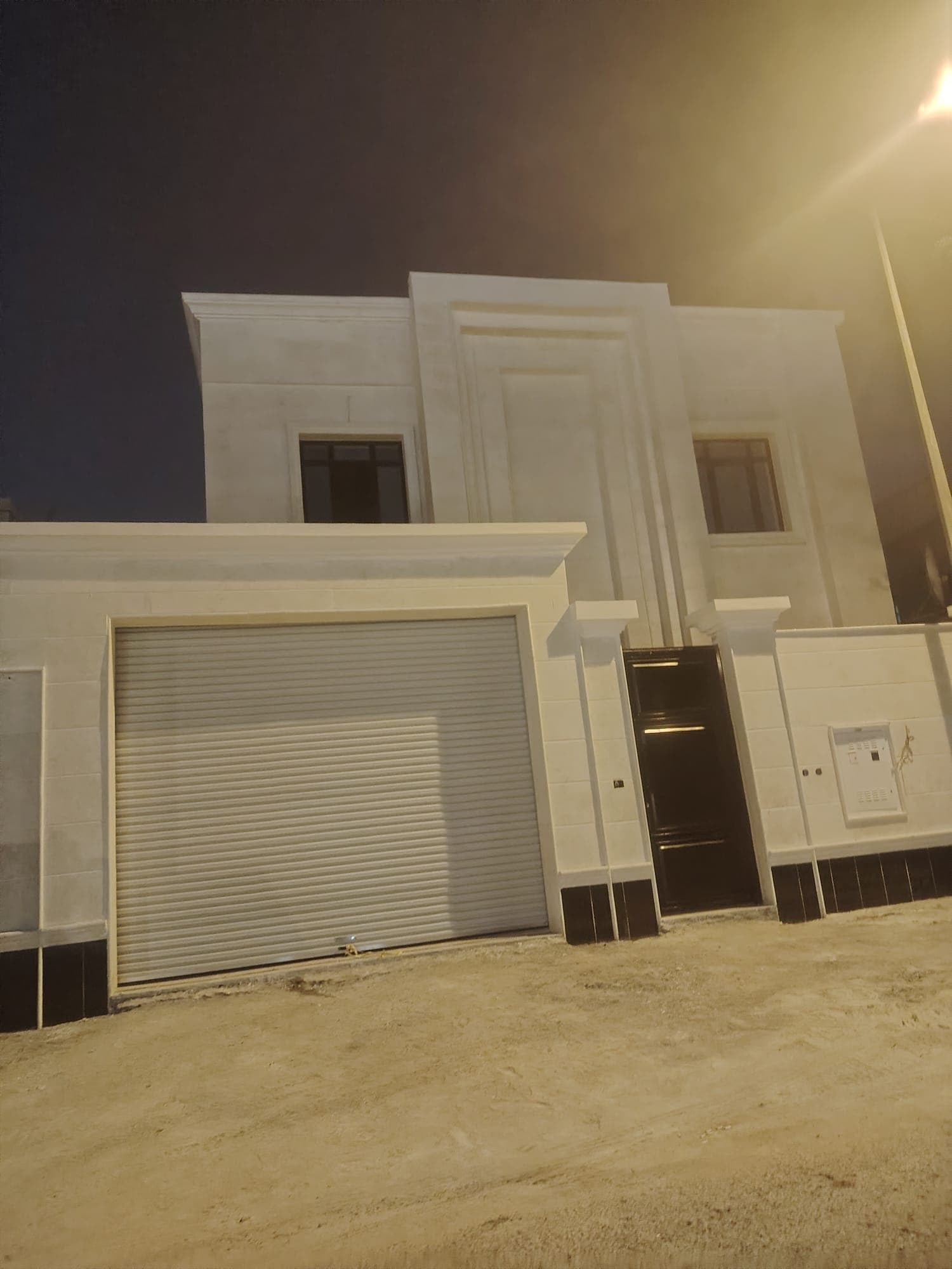 فيلا سكنية 4 غرف نوم للبيع في العزيزية