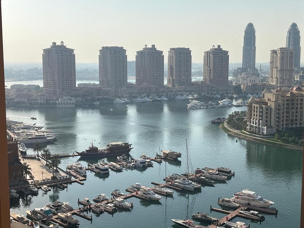 شقة بغرفة نوم واحدة للبيع في بورتو أرابيا (جزيرة اللؤلؤة)